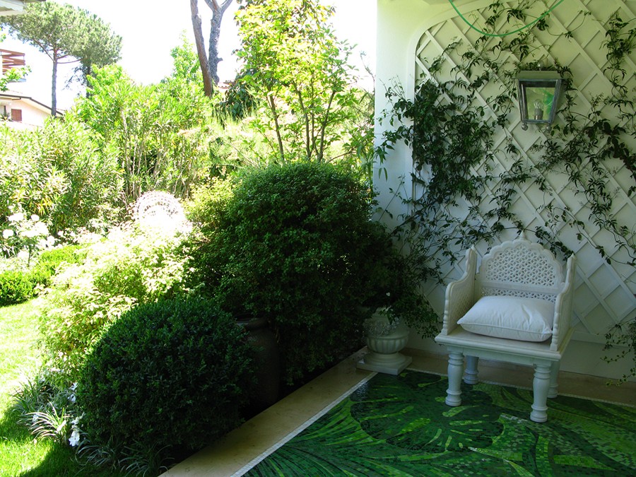 A seat in the garden
